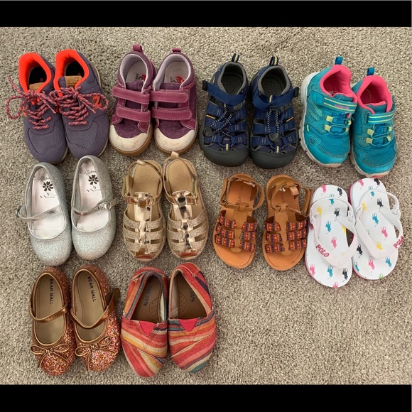 10 Pairs of Girls Shoes Size 8 - Picture 1 of 3